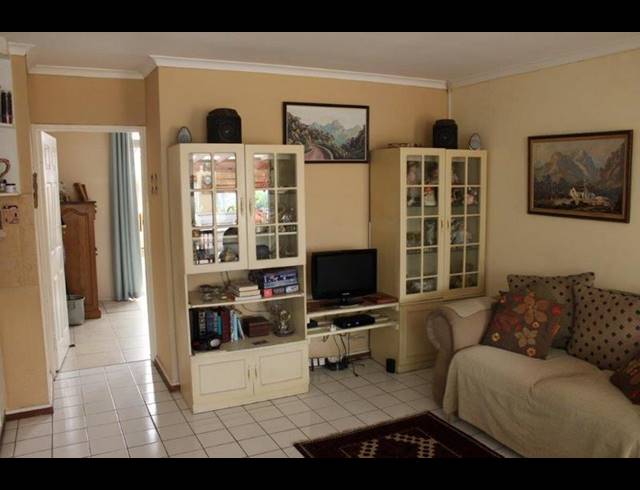 2 BEDROOM HOUSE FOR SALE IN GLENCAIRN HEIGHTS